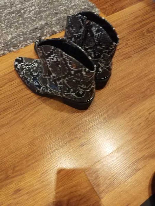 Botine dama piele lacuita