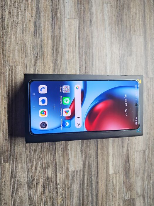 Като нов Realme GT 7 512 GB  Гаранция