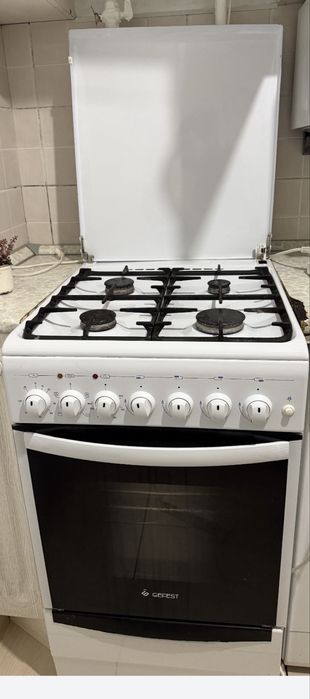 Продам газовую плиту