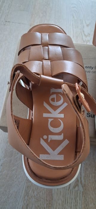 Sandale Kickers Dama marimea 39
