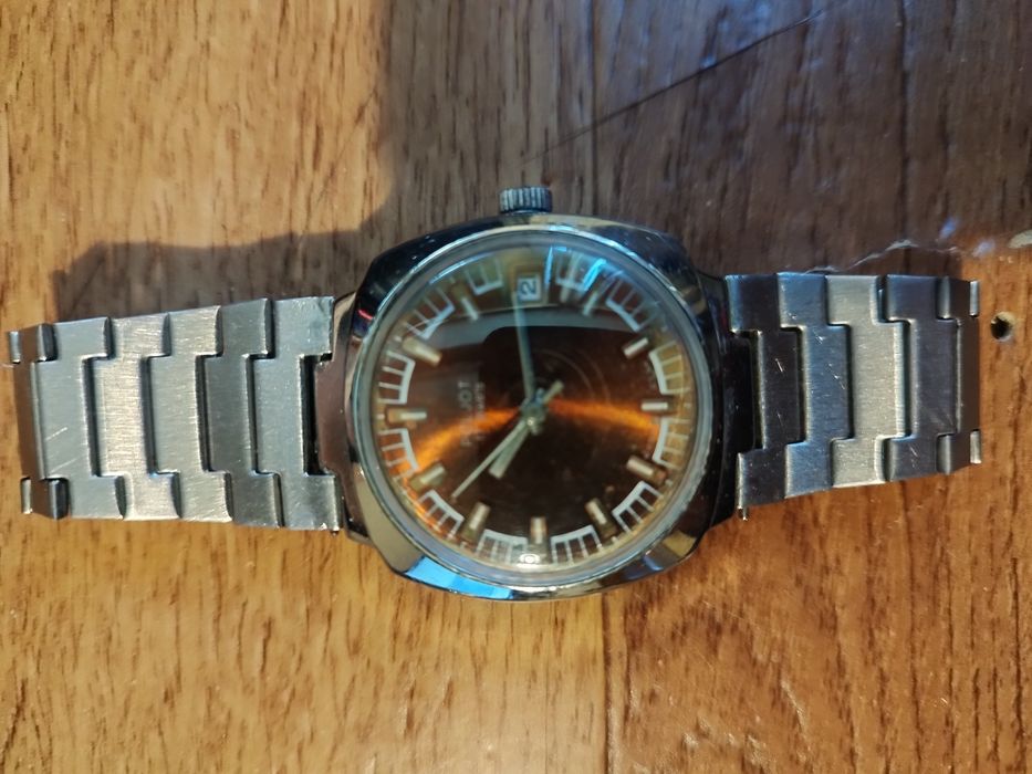 колекция часовници в отлично състояние