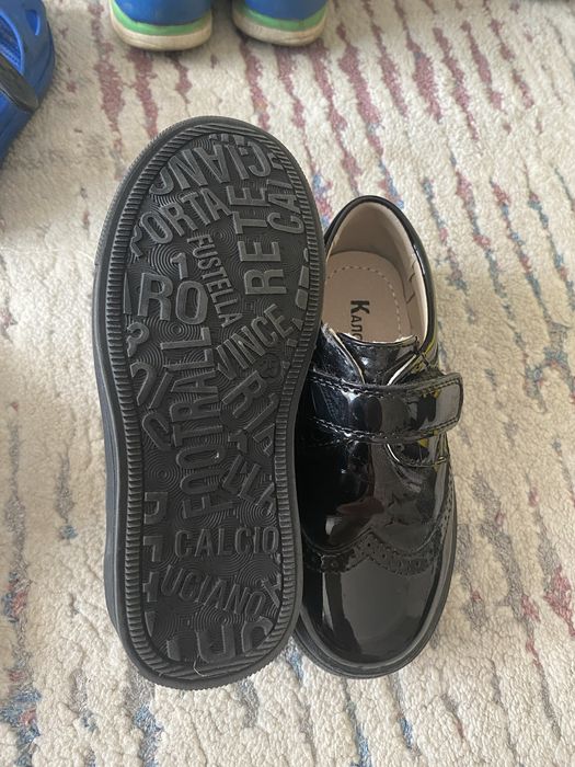 Продам детскую обуь на мальчика