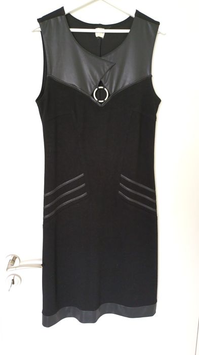 Елегантна рокля с кожа