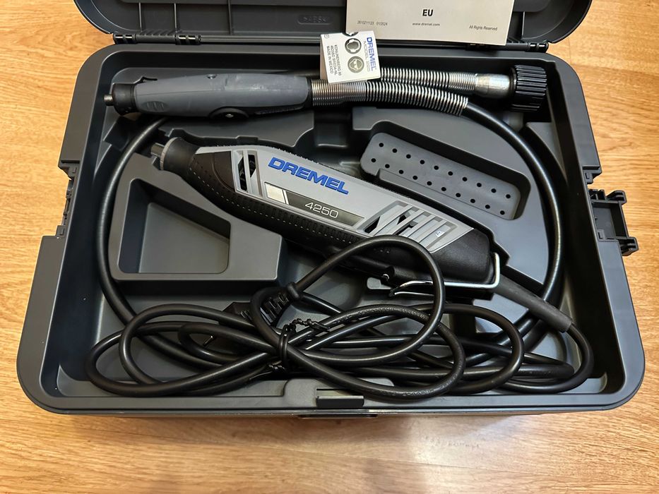 Мултифункционален прав шлайф Dremel 4250-6/128 Platinum+ Edition