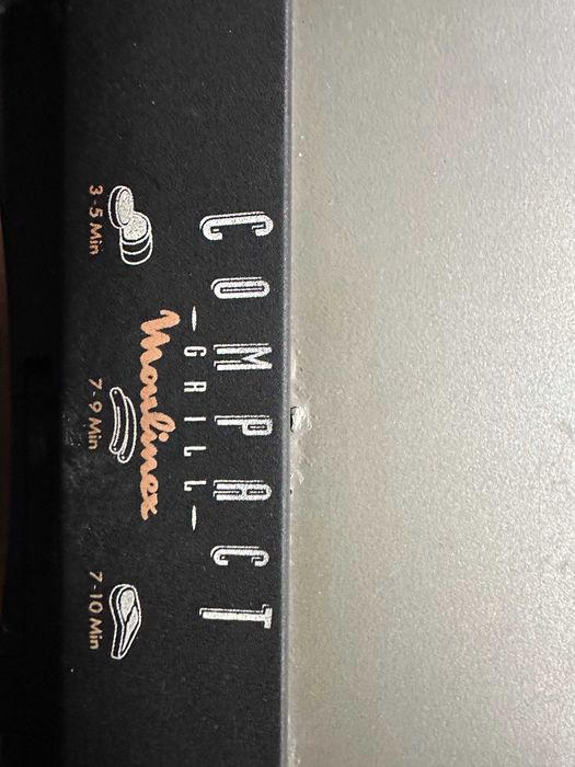 Продавам тефлонов парти контакт грил скара тост сандвич на Moulinex