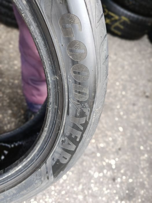 Летни гуми -18цола -215/50-1бр.-99лв."GOOD YEAR"