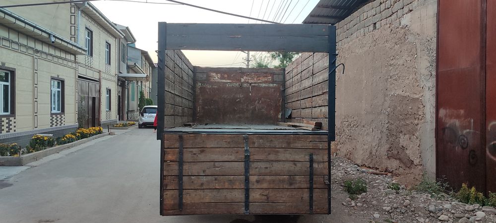 Газ 53 бортовой                д