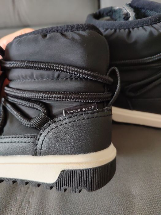 Зимни ботушки HM