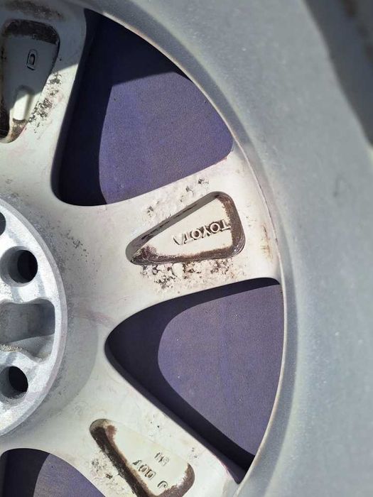 Jante Toyota RAV4 7.0x17 et 45 5x114,3 Originale