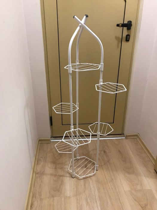 Метален цветарник