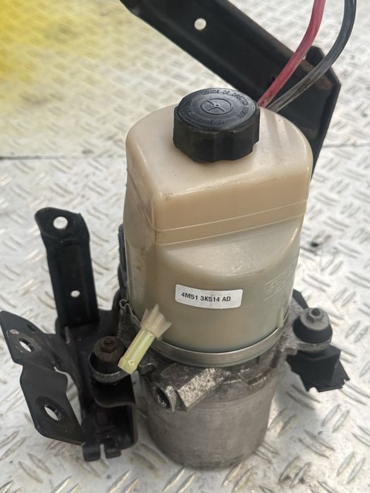 pompa servodirectie ford focus 2 cod 4M513K514AD