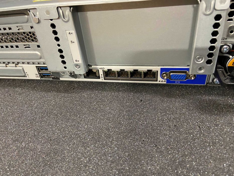 HP StoreEasy 1650 NAS Storage - 2x 10TB SAS HDD, 16GB DDR4 сторидж