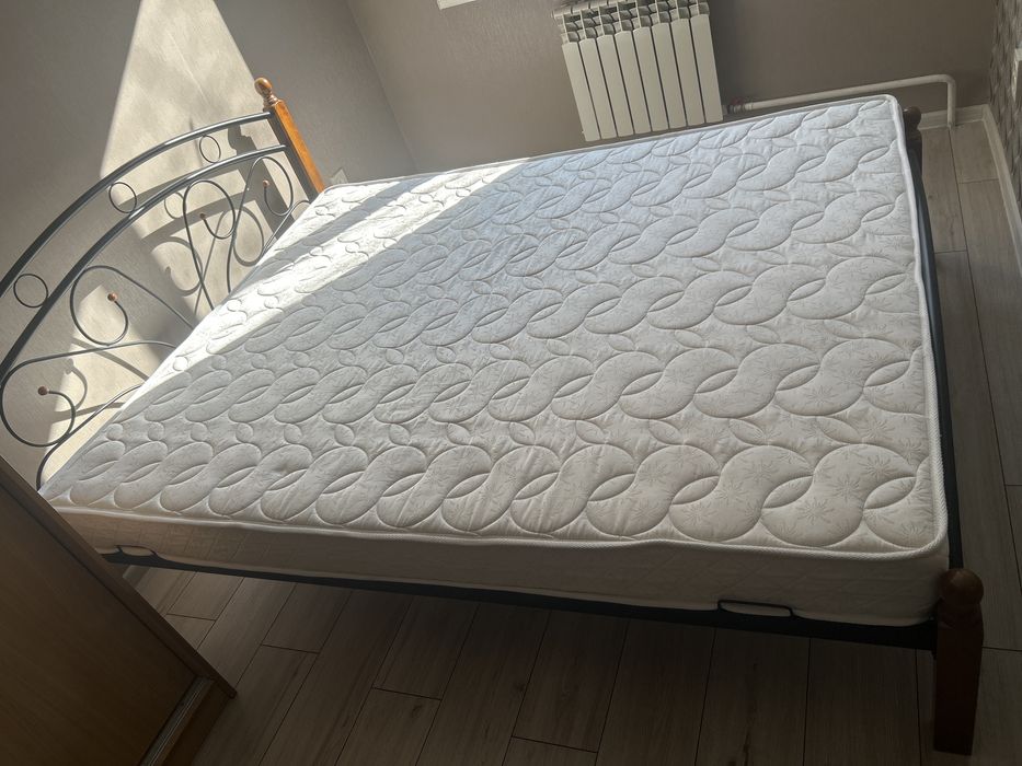 Продам Кровать