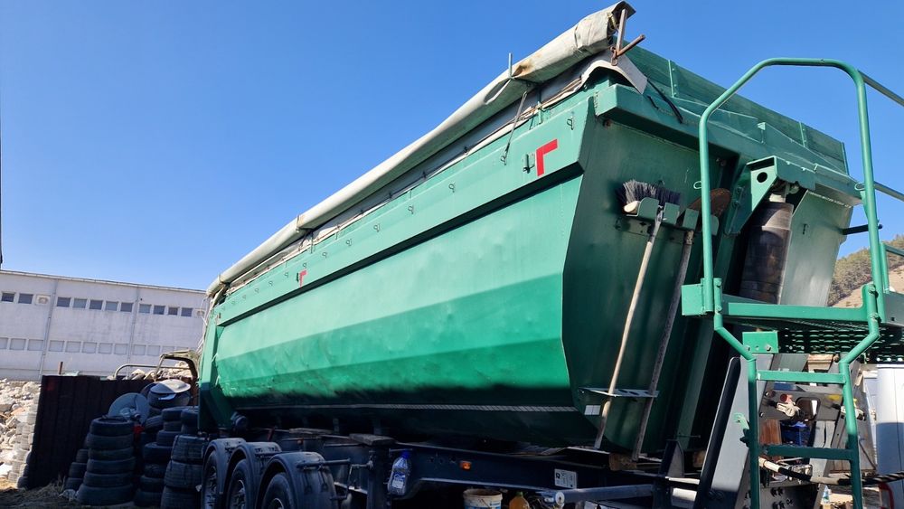 Semiremorca basculabila kempf