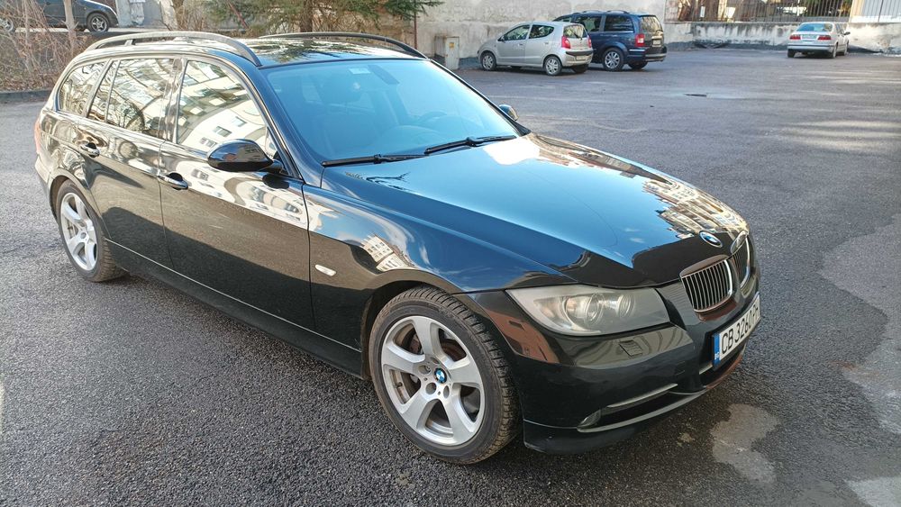 Продавам личният си автомобил BMW 330 ХI
