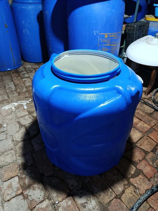 Бочка сотилади янгиде. Ичлари тоза