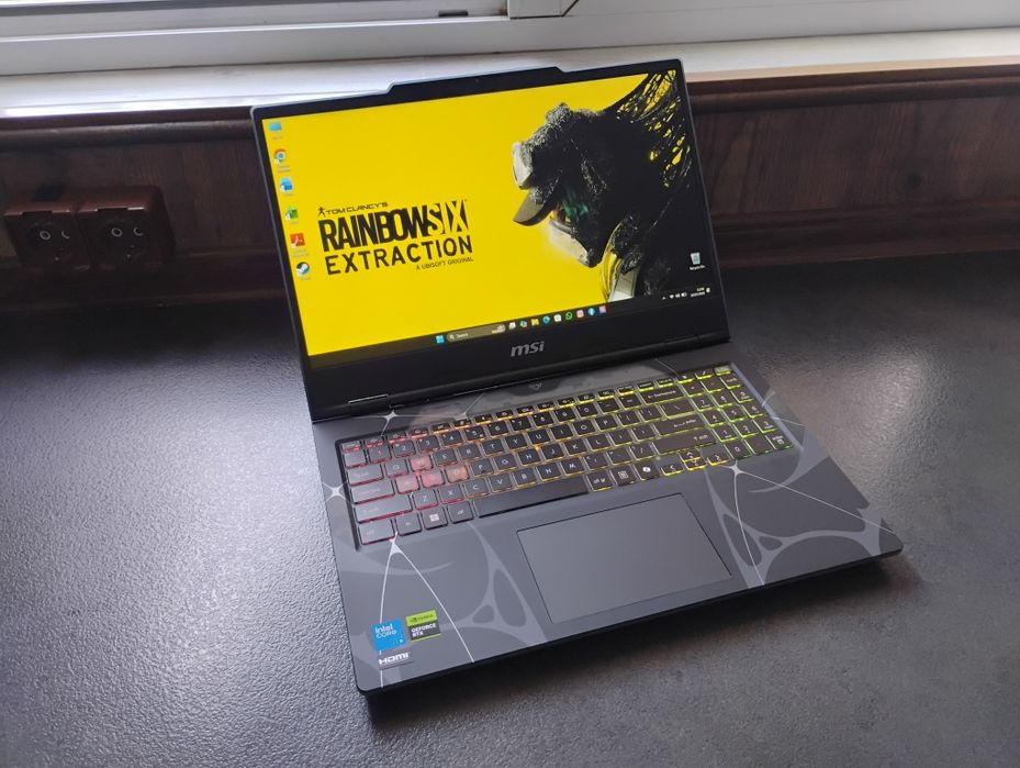 Laptop MSI - Ai - core 5 - RTX -5050