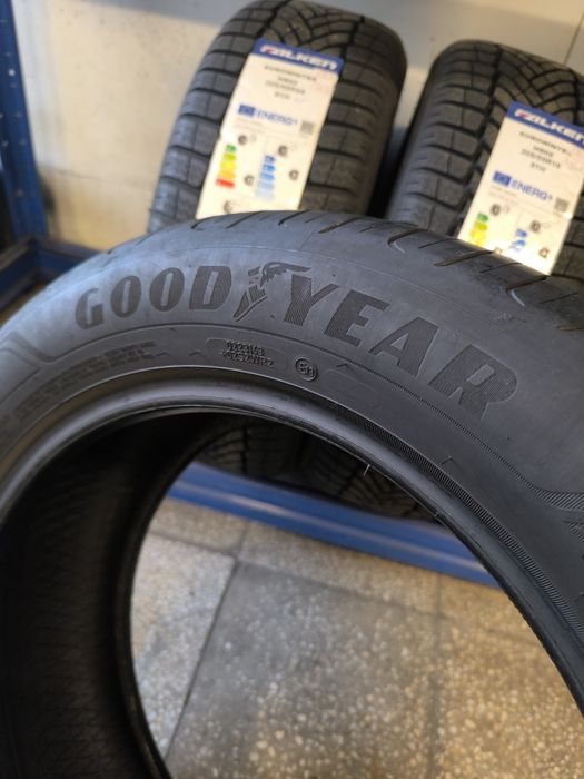 215 55 17 Goodyear Летни 4бр.