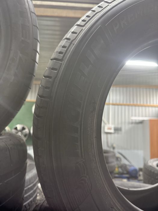 Шина 235/65 R18 Michelin 1шт