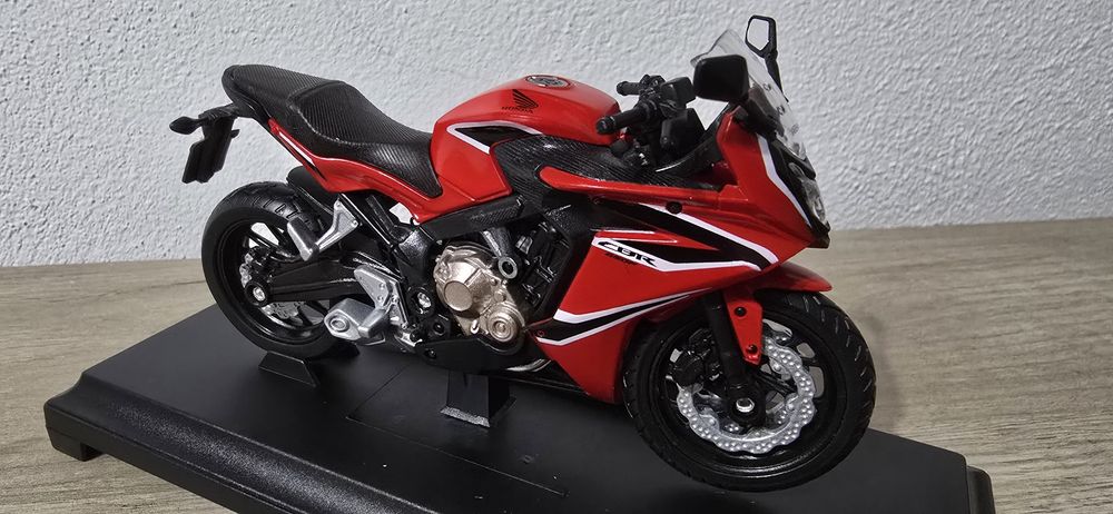 Macheta moto 1/18