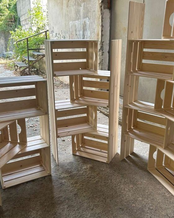 Дървен стелаж разтегателен/ хармоника ръчна изработка