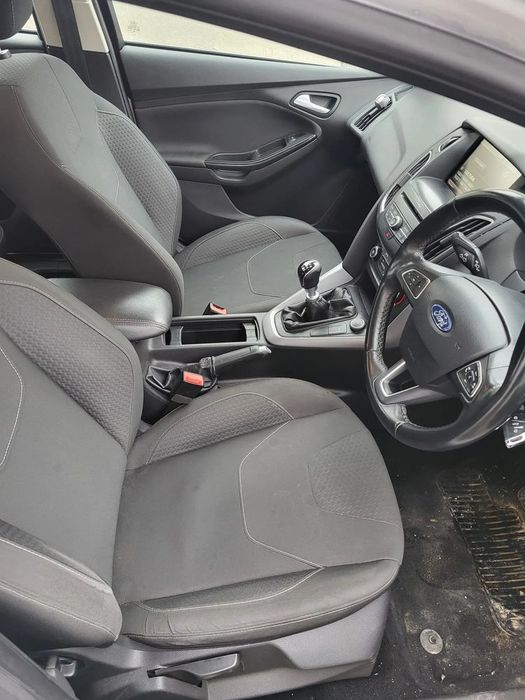 dezmembram ford focus 3 2014 bara fata/capota motor/aripi fata/trager/