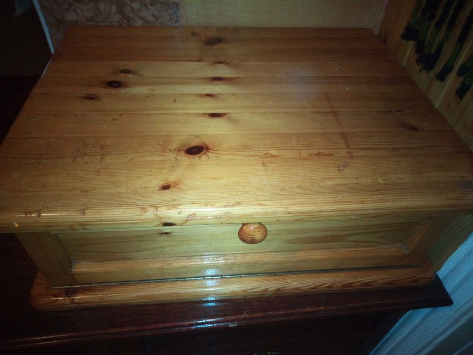 de  vanzare     suport    pentru  ori  ce !!!