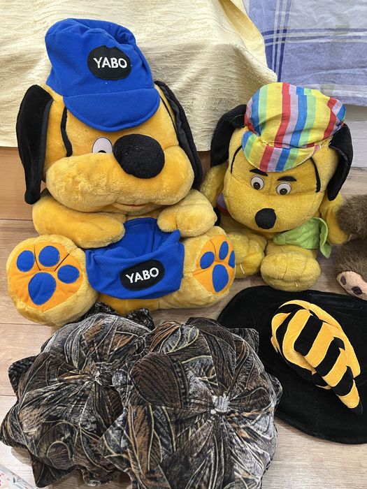 Мягкие игрушки и подушки