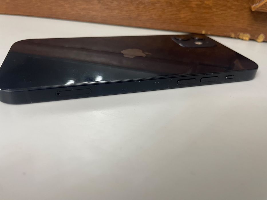 iPhone 12 отличное состояние
