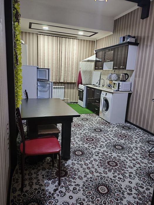 Сдаётся 2-х комнатная квартира в Центральной аптеке