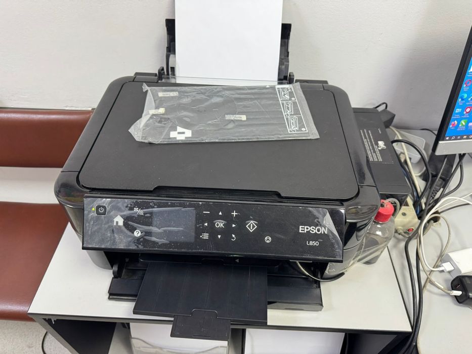 Продам цветное принтер L 850