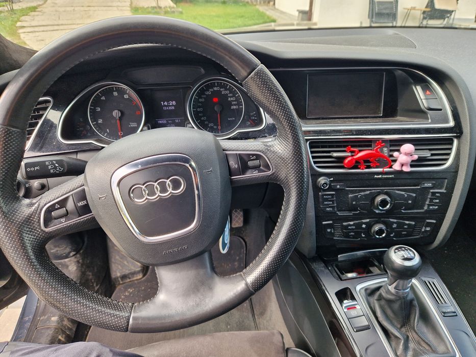 VAND  Audi A5 coupe , 2.0 Benzina