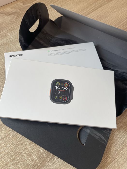 Apple Watch Ultra 2 49mm Black Titanium, Black Trail Loop S, Sigilat