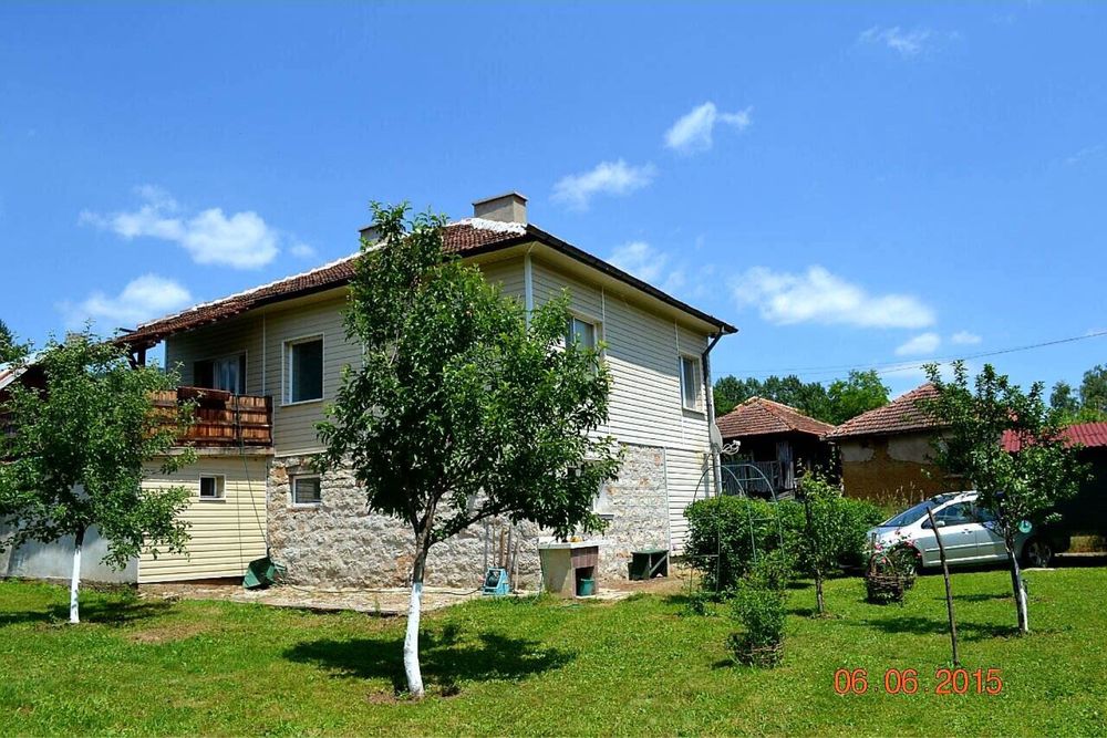 Продава се Къща в София, Люлин 7 - 310 кв.м за 204 €/кв.м - Снимка #1