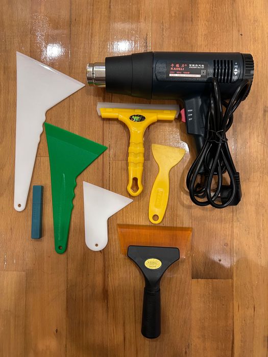 Продается набор инструментов для тонирование стекол