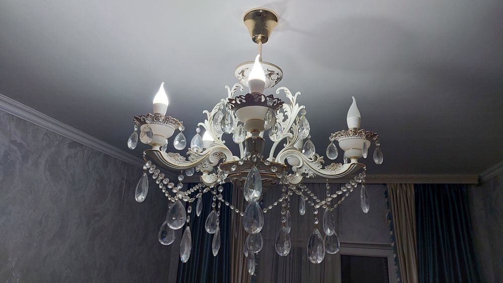 Люстра на потолок