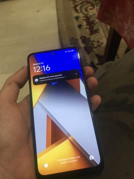 Продам телефон поко м4 про