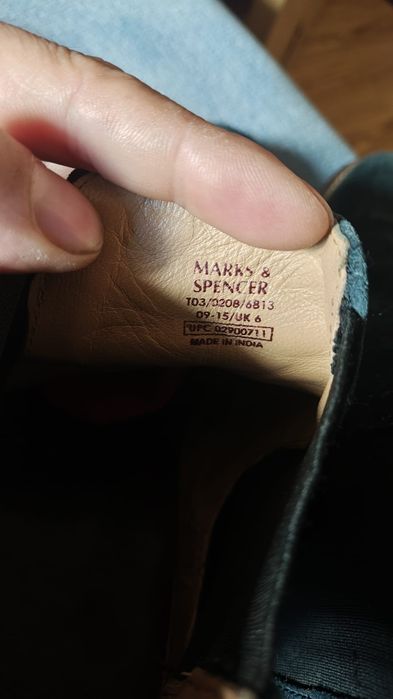 Ghete Chelsea deosebite Marks & Spencer 40
