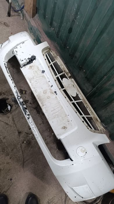 В продаже бампер приора 2