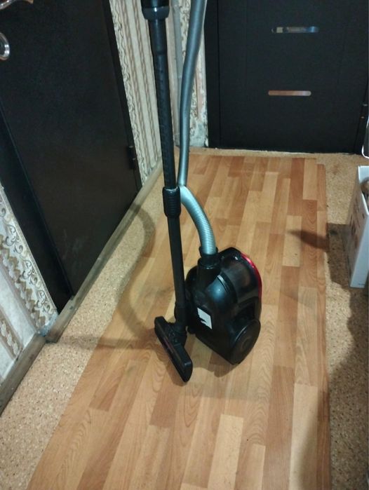 Продам пылесос Samsung