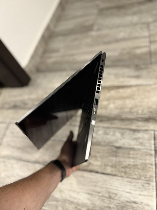 Lenovo ThinkPad TouchScreen 360° Yoga Gen 4 – 14” -i7 Procesor