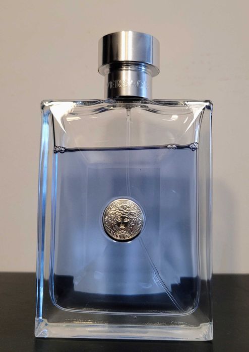 Terre d'Hermes Eau Tres Fraiche, Versace Pour Homme, One Million Privé, Versace Eros, Boss Bottled Intense, Histoires de Parfums 1899, Oud Noir