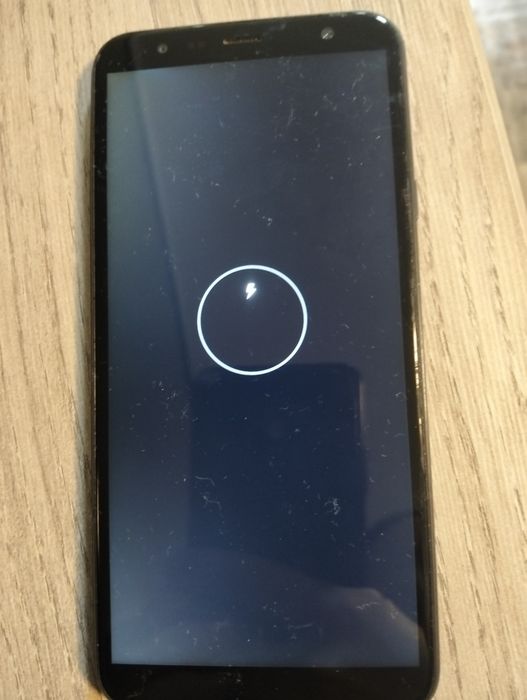 Продам телефон samsung,