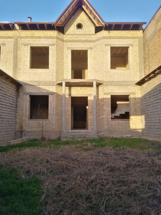 Евро Каробка Хасанбой ширибом Охунбобоев Ташкент р-н 5 сот 10 комната