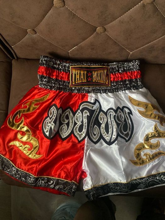 Спортивные шорты