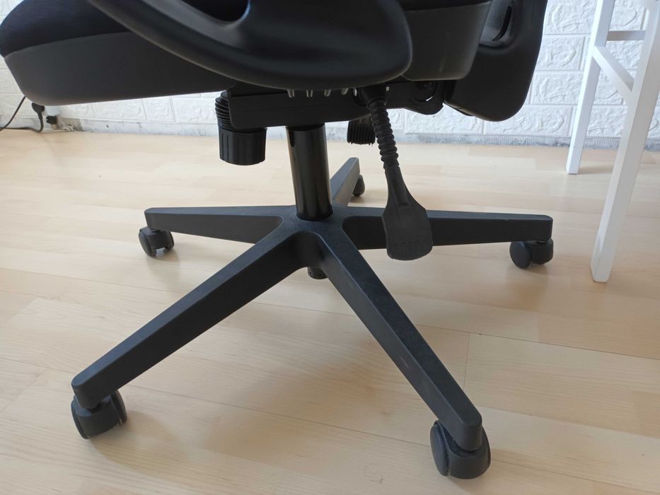 Офис ергономичен стол