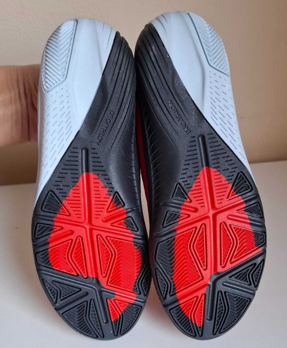 Ghete Futsal GINKA 500 Roșu-Negru Copii 32