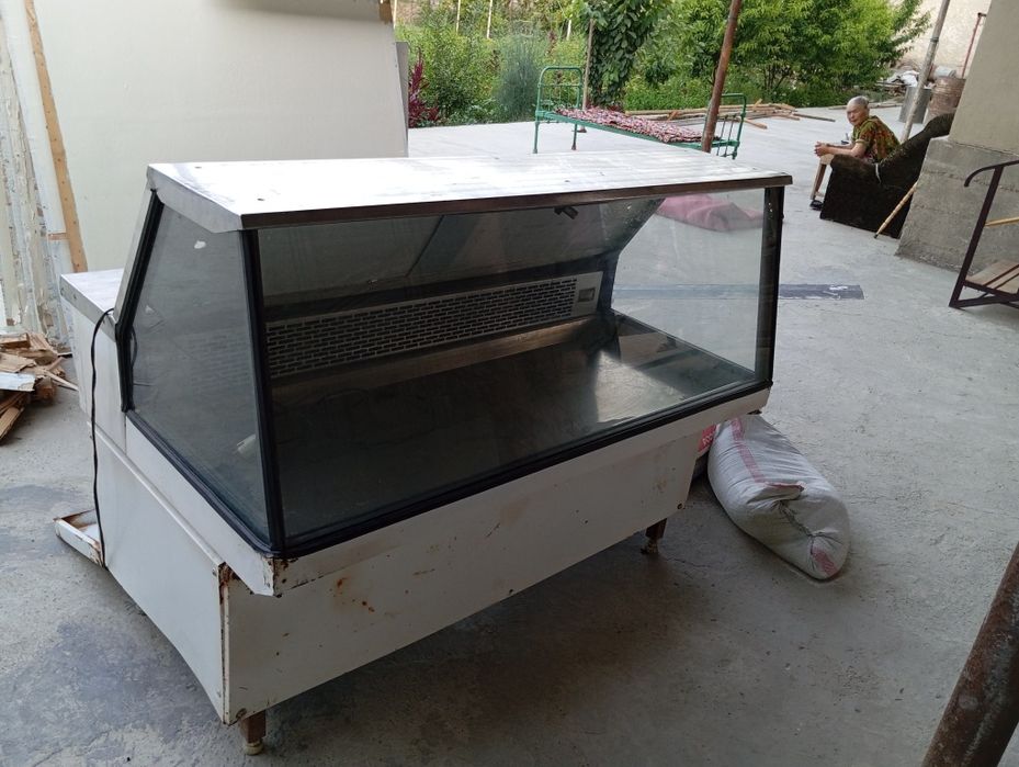 Vitrina sotiladi holati yaxshi ishlashiga javob