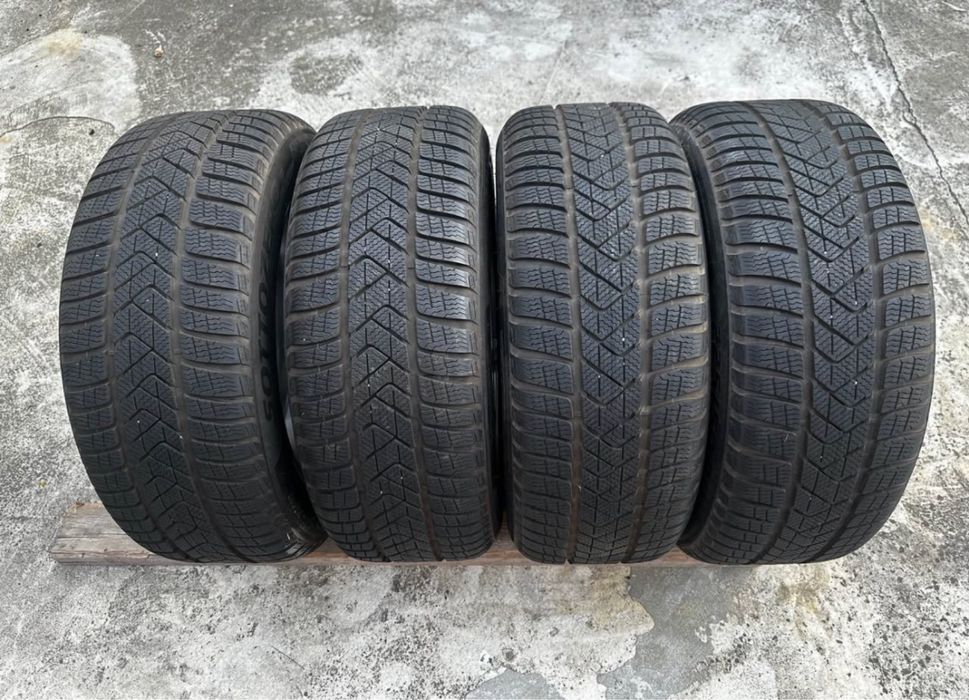 Jante BMW cu anvelope iarna 225/50 R17