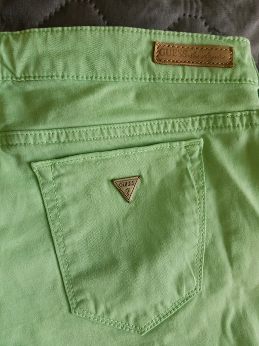 Pantaloni dama Guess